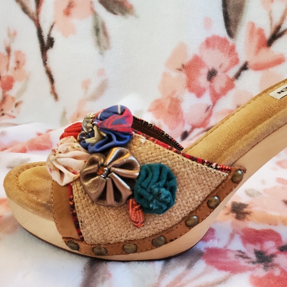 (SOLD) Steve Madden Embellished Sandals - Picture 2 of 6